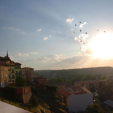 Apartamentos El Canonigo De เตรูเอล ภายนอก รูปภาพ