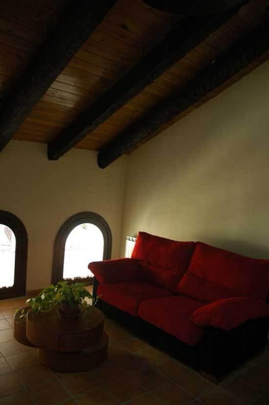 Apartamentos El Canonigo De เตรูเอล ภายนอก รูปภาพ