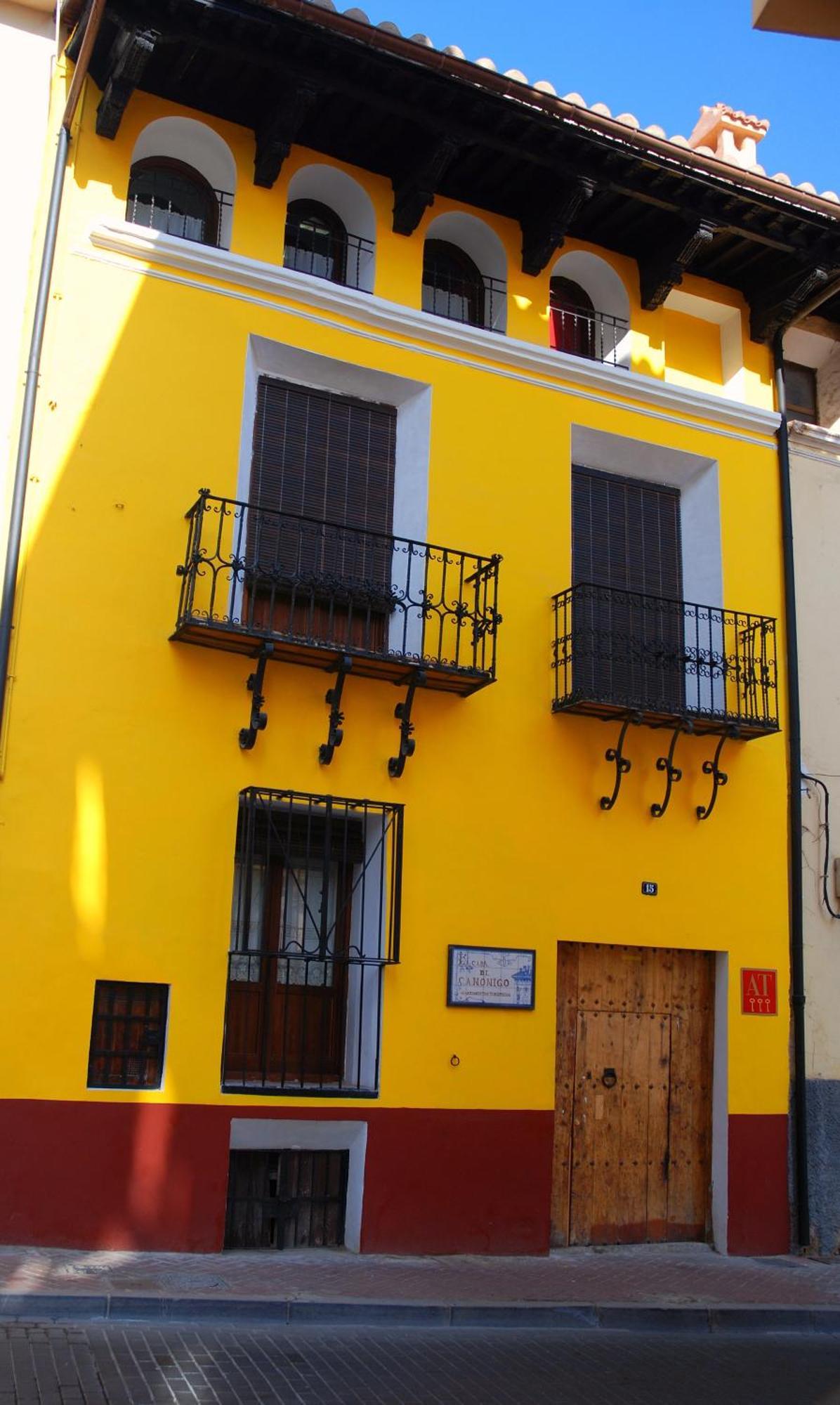 Apartamentos El Canonigo De เตรูเอล ภายนอก รูปภาพ