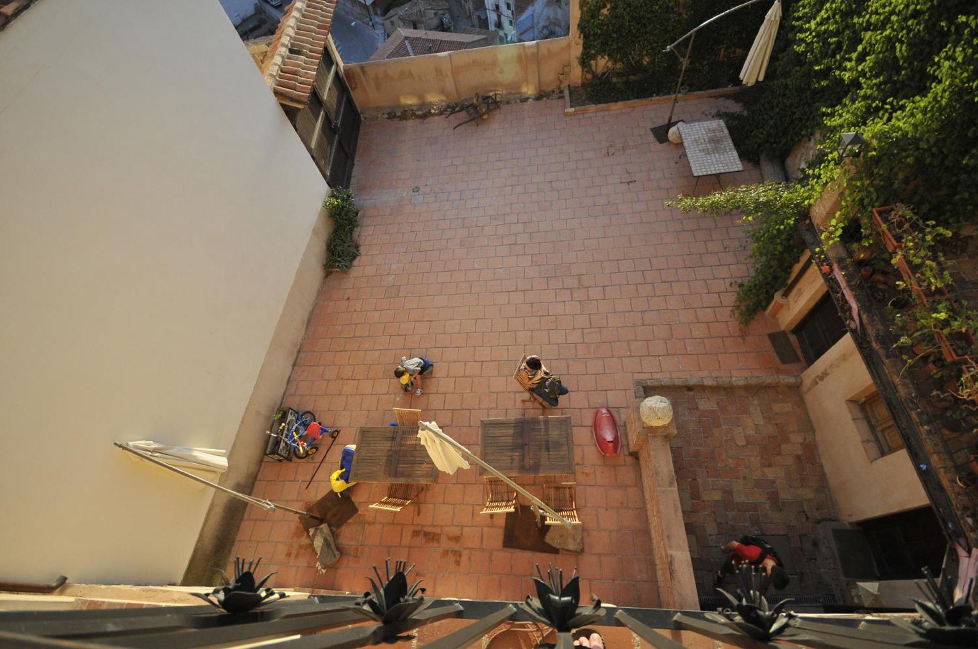 Apartamentos El Canonigo De เตรูเอล ภายนอก รูปภาพ